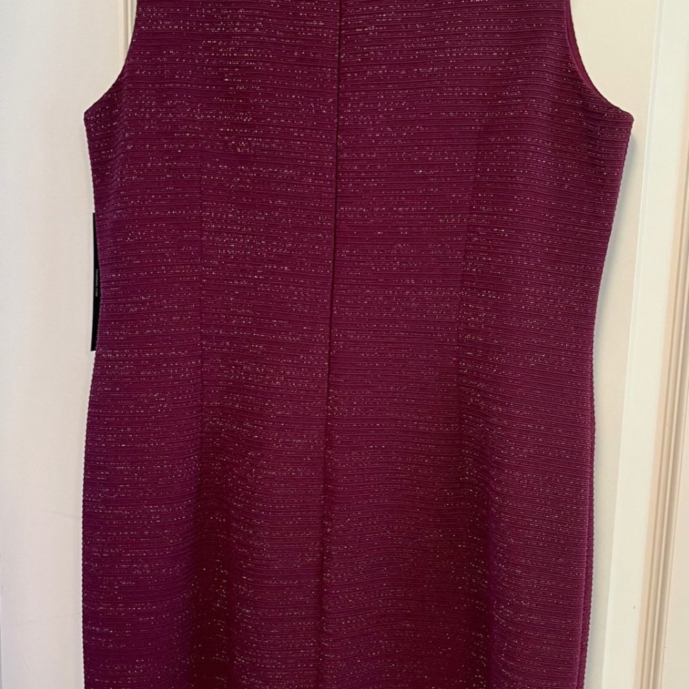 TAHARI ASL Women's Sheath Dress in Wine with Silver Metallic Stitching - Picture 5 of 9